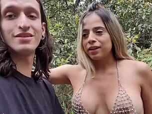 Amateur couple’s outdoor sex session