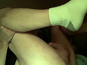 Daisyjo is a bisexual woman who has sex with her husband and uses sex toys to fulfill her ass fetish.