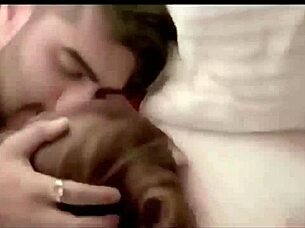 Hot sex scene with Indian actress Kareena Kapoor