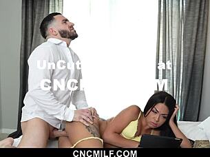 Stepson and stepmother have a secret affair while stepdaughter is away.