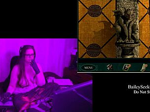Commented gameplay of Blackmoor Manor with a BBW nude runner