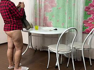 Mature Housewife Craves Anal Action When She’s Free From Chores