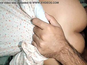 Desi bhabhi gets a messy facial after a wild fuck