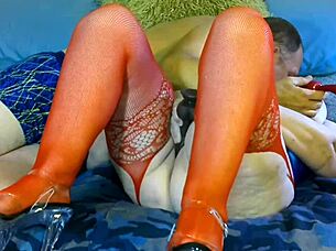 Granny Carmen's hardcore scene with double penetration and double climax
