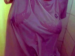 She Masturbates Thinking Of Boyfriend's Friend, Reaching Orgasm And Squirting