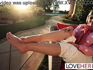 Sophia Leone’s foot tease: Arab goddess gives instructions and sucks