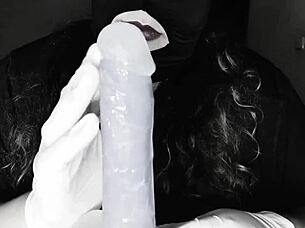 European amateur's kinky scene with a fat chick and a dildo
