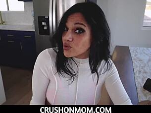 Stepson's lucky encounter with MILF Mona Azar in taboo scene