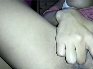 Hot and horny Venezuelan beauty gets off in public