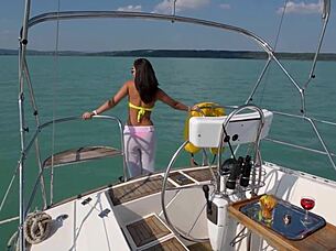 Vicky's yacht solo turns up the heat