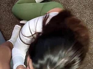 Young bodybuilder gets rewarded with hot sex after workout