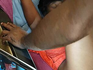 Black MILF’s hot cowgirl ride in homemade video