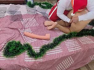 Amateur stepson's Christmas gift – sucking his stepmother's pussy and ass