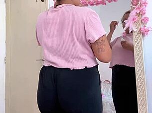 Pretty brunette BBW’s farts and flirts on her way to a date