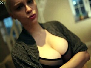 Anal sex and cumshots with Italian beauty Mila Milan