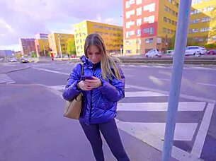 Public masturbation and anal play in a taxi for tips