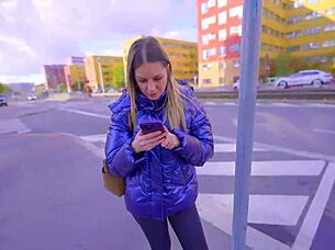 Public masturbation and anal play in a taxi for tips