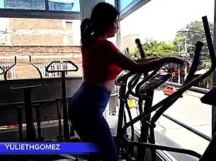 Stepdad gets a gym blowjob while trainer watches