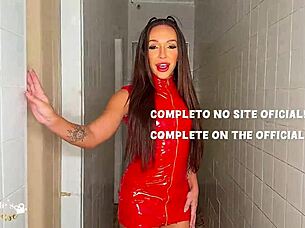 Sultry Brazilian trannies in lingerie get naughty in town