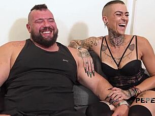 Meet Spain's strongest couple, beyond believing!