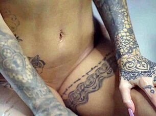 Susy landed juicy role, enjoying herself enthusiastically