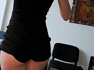 Boyfriend of best friend should marry this sexy hot girl