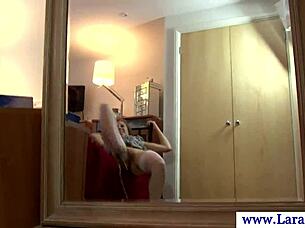 Hot MILF in stockings gets her juicy pussy eaten and fingered