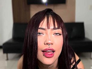Sexy 18yo Aradia in sensual dance and anal action