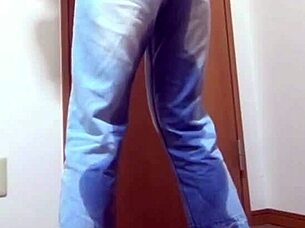 A girl wet her jeans due to her brother’s dirty bathroom