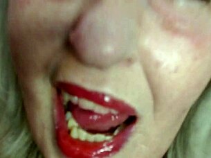 Robbie's discovery reveals private mature massage surprises