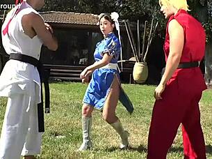 Street Fighter porn parody withepic three-way action