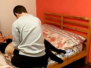 Amateur couple's passionate sextape of deep kissing