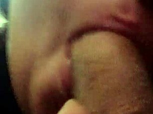 Chupetona Exotica enjoys sucking her favorite cock with a exotic mask on
