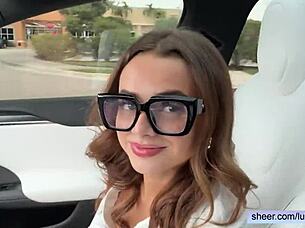 Man tried to teach stepsister to drive, but she failed miserably