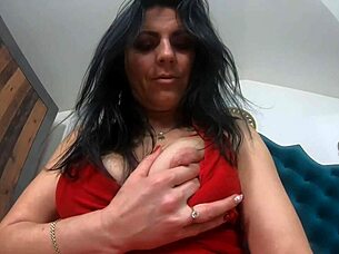 I'm a cougar, use me for passion