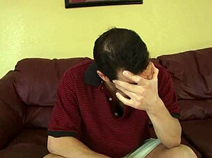 Mature guy with huge dick and big experience in fucking