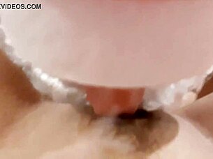 Amateur Christmas gift: My champagne is topped off by having me get cummed on on the ass and get my ass fucked – with Santa as the reward