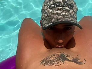Man friends surprised lucky babe with sensual massage