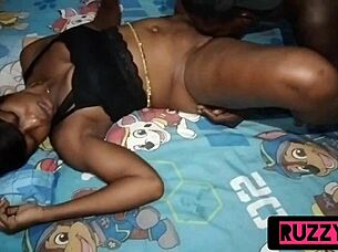 My step eats stepmom’s pussy while I wait