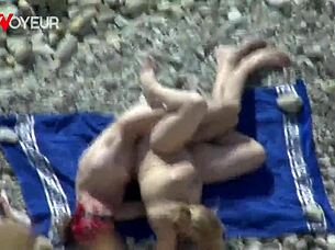 Beach Voyeur Catches Juicy ASS White Girl FUCKED Hard!
