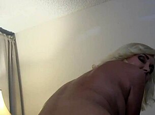 Watch Out! No Boyfriend's Safe Near This Sexy Housewife