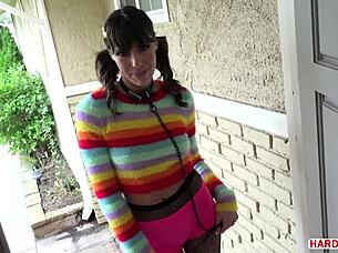 Young slut Vera King f perms her small tits and tight ass
