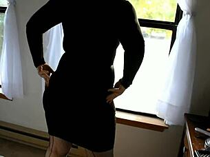 Public masturbates with big tits and ass Amateur MILF
