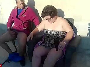 Fingers herself to orgasm, chubby girl