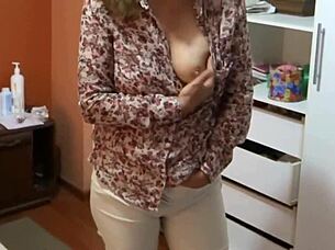 Mature Latina mom in lingerie proves she knows how to masturbate
