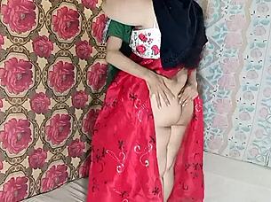 Watch naked Indian amateur slut fucked and her skinny tight ass stretched by a massive cock