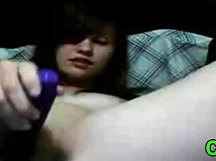 Talented webcam girl enjoys her own play with her toys