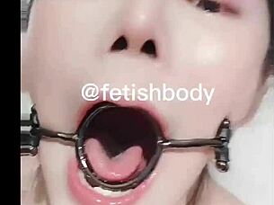 哇，看这深喉训练，中国小受！