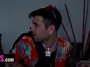 SPRING BREAKERS GIRL HEIST RORY KNOX OCTAVIA RED JASMINE WILDE KISSING ASS CUM IN MOUTH