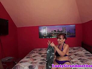 Intense penetration in her vagina magnificent gorgeous older woman